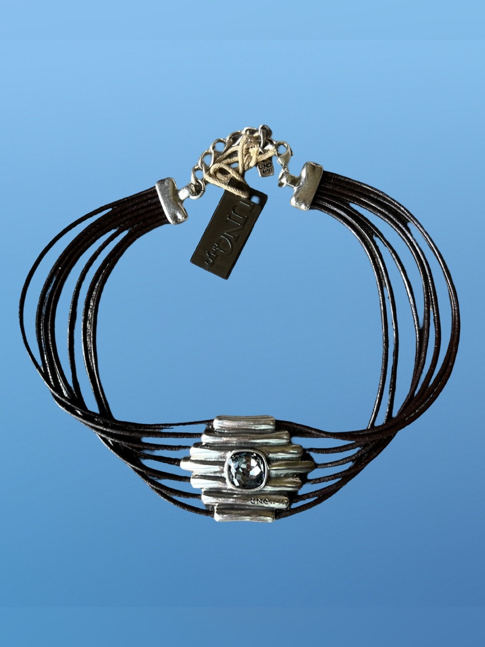 Attached Necklace by UNO de 50 - Picture 7 of 12